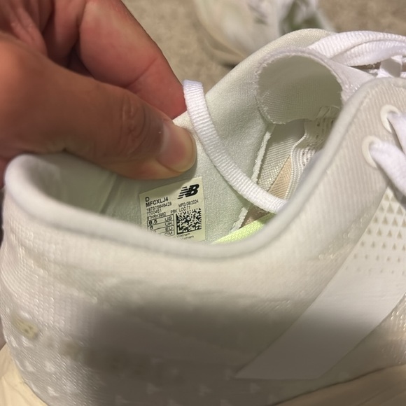 New Balance Rebel V4 - Picture 2 of 5